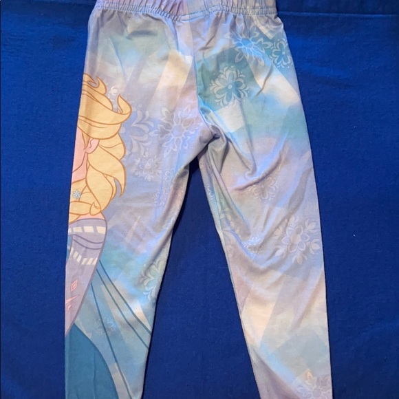 Disney Store Frozen Pajamas - Picture 5 of 7
